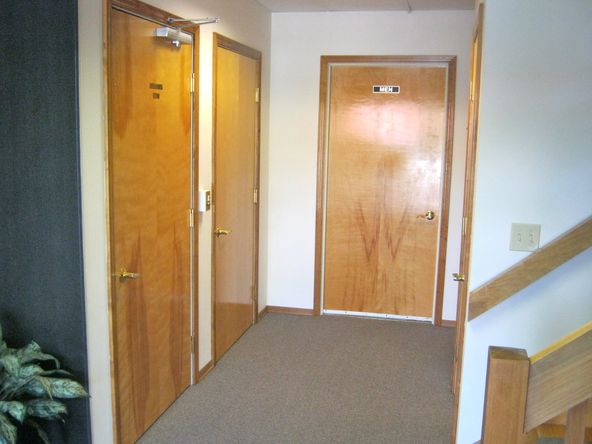 Premiere Office Space: 811 Ayrault Rd, Fairport, NY 14450